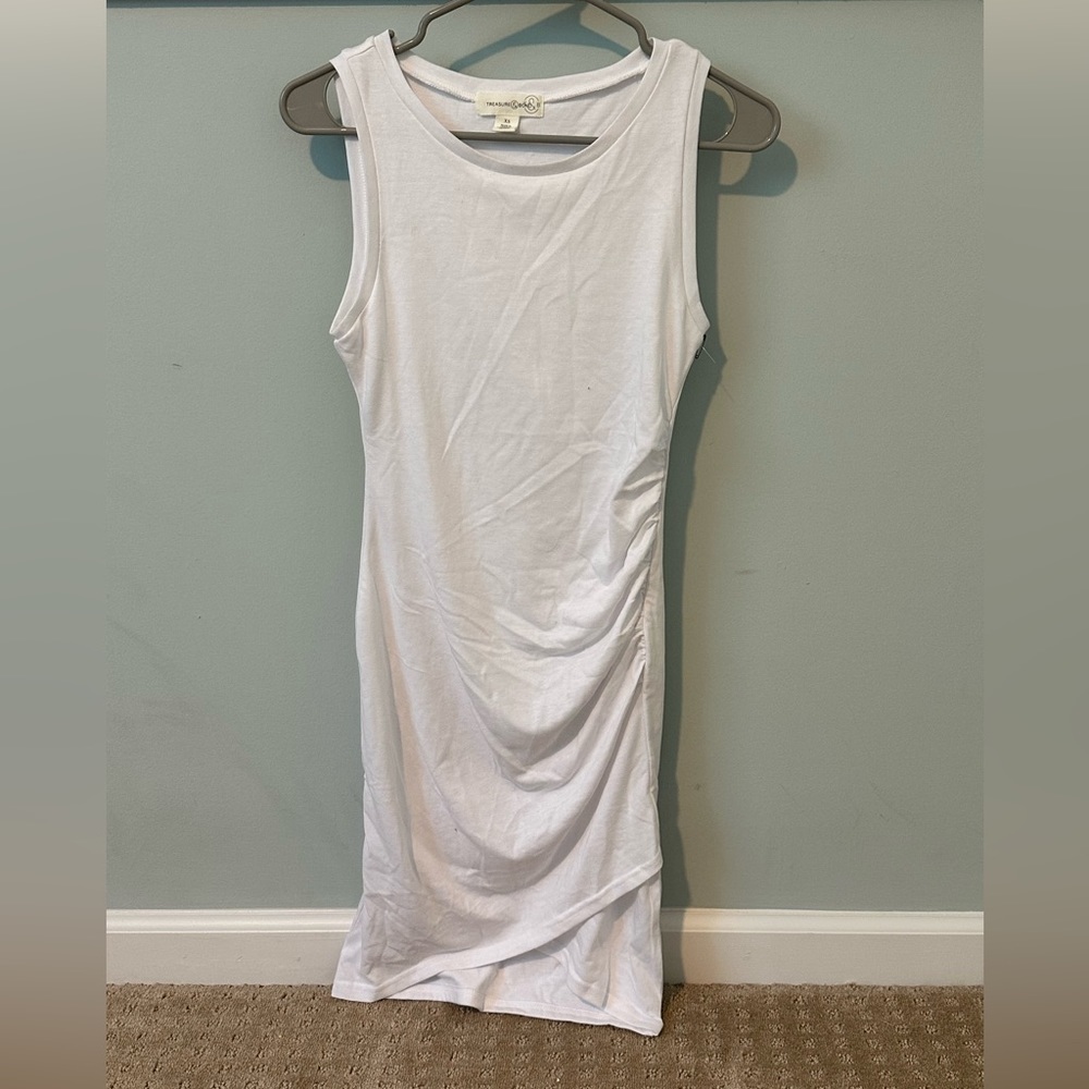 Ruched Side Sleeveless Dress/XS White 
TREASURE & BOND New without tags